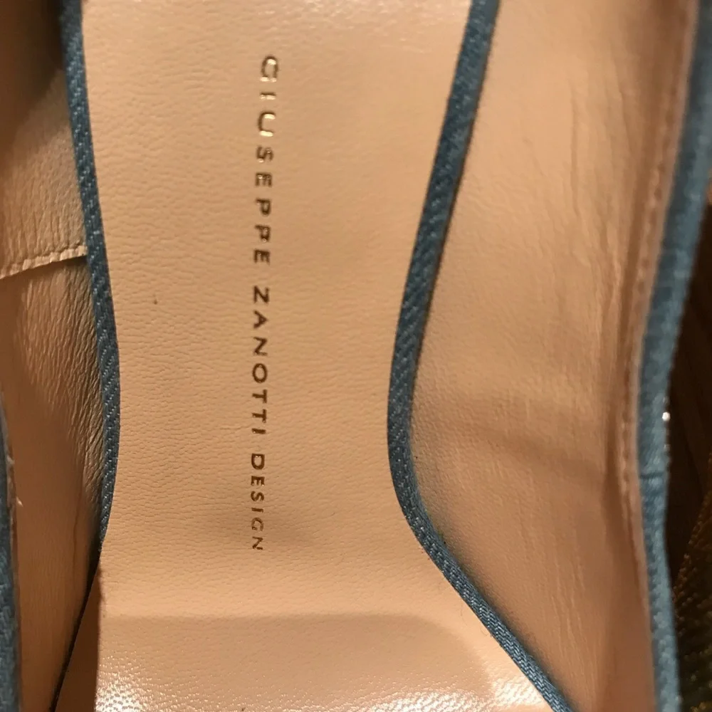 - Omg show stopper by Giuseppe Zanotti